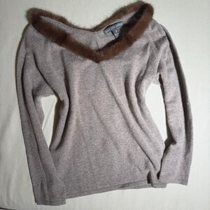 Vintage Saks Fifth Avenue Real Fur Collar 100% Cashmere Sweater Size Medium